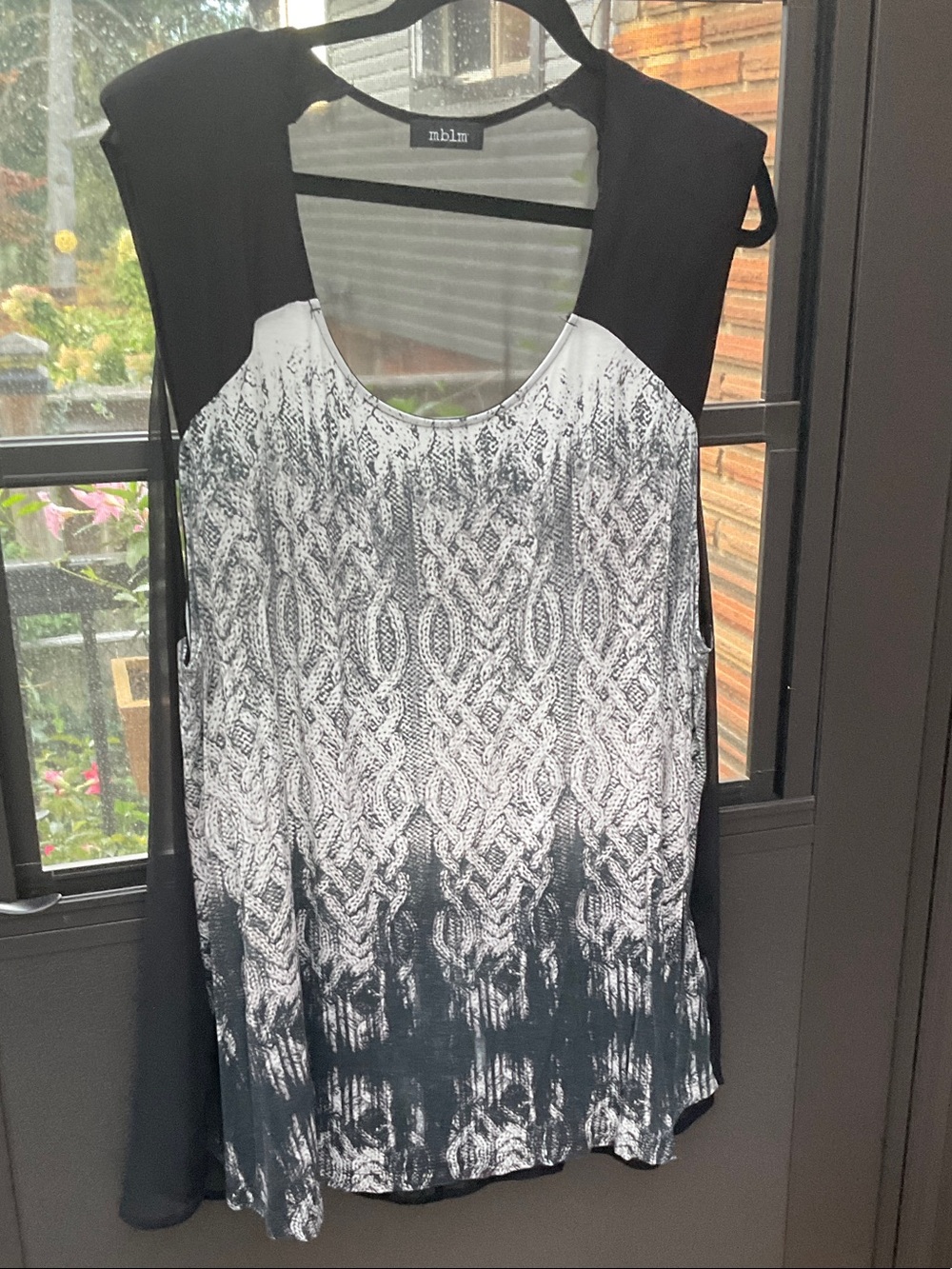 mblm Black and White Patterned Tunic Top